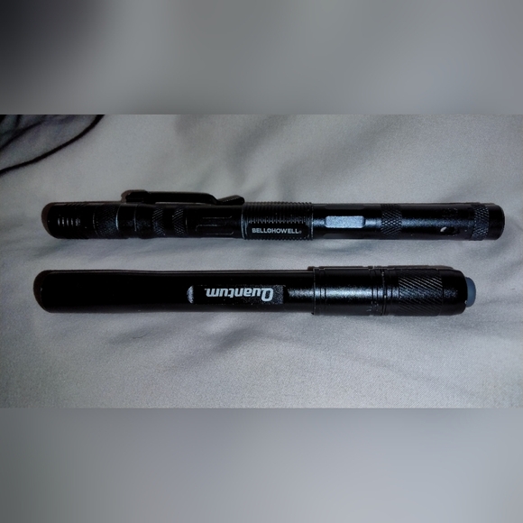 Bell & Howell tactical flashlight - Picture 3 of 9